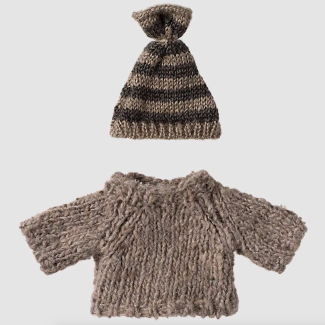 Knitted Sweater and Hat