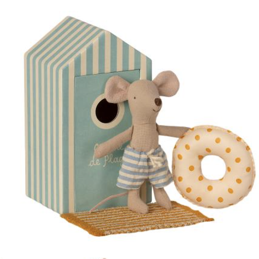 Beach Mice, Little Brother In Cabin De Plage