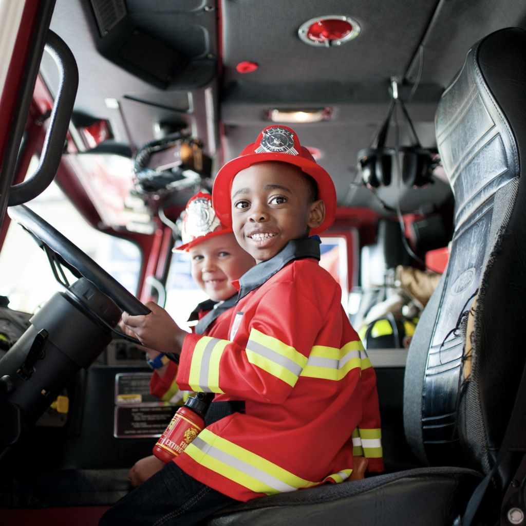 Fireman With Accessories, 5 - 6