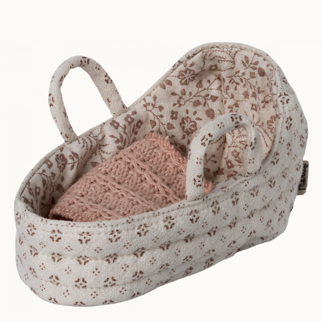 Carry Cot, Baby Mouse