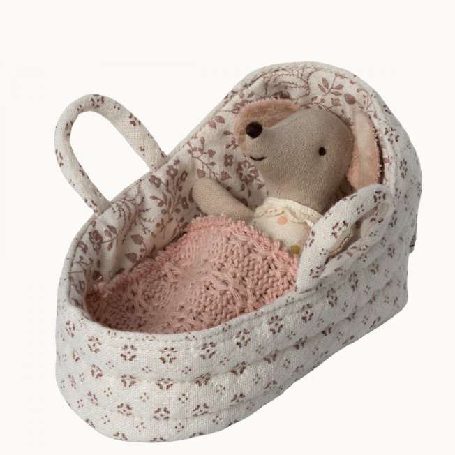 Carry Cot, Baby Mouse