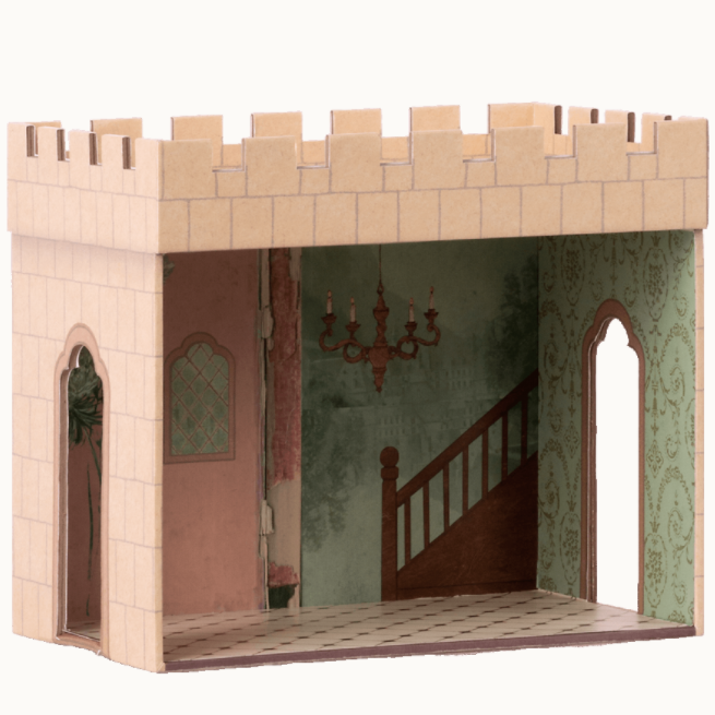 Castle, Hall