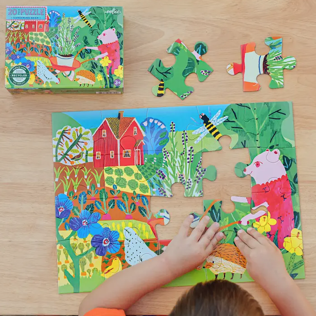 Gardening Bear 20 Piece Puzzle