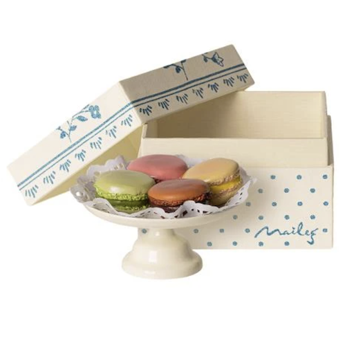 Macarons Et Chocolat Chaud
